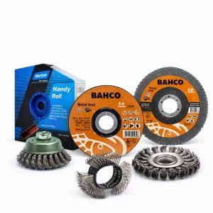 Discos de corte, abrasivos y cepillos metálicos para trabajos de carrocería y preparación en talleres profesionales